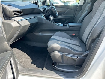 Used Peugeot 3008 2019 for sale - 78836377: Photo