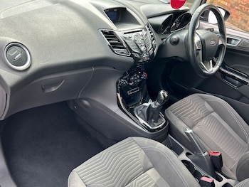 Used Ford Fiesta 2016 for sale - 75556926: Photo