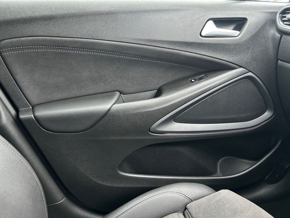 Used Vauxhall Crossland 2022 for sale - 77421572: Photo 33