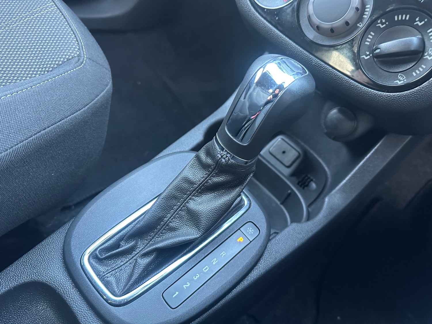 Used Vauxhall Corsa 2014 for sale - 77921081: Photo 12