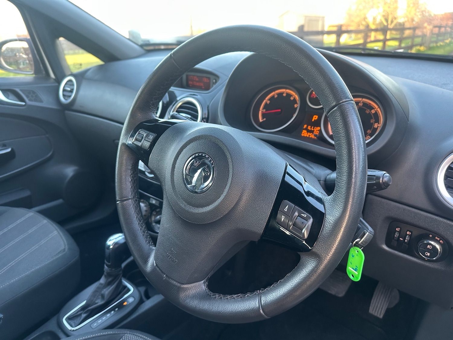 Used Vauxhall Corsa 2014 for sale - 77921081: Photo 9