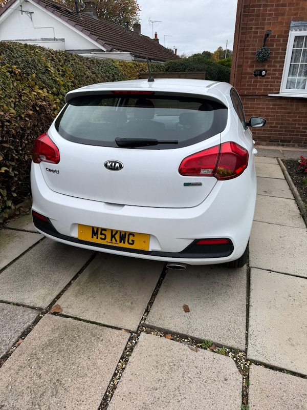 Used Kia Ceed 2015 for sale - 76316959: Photo 2