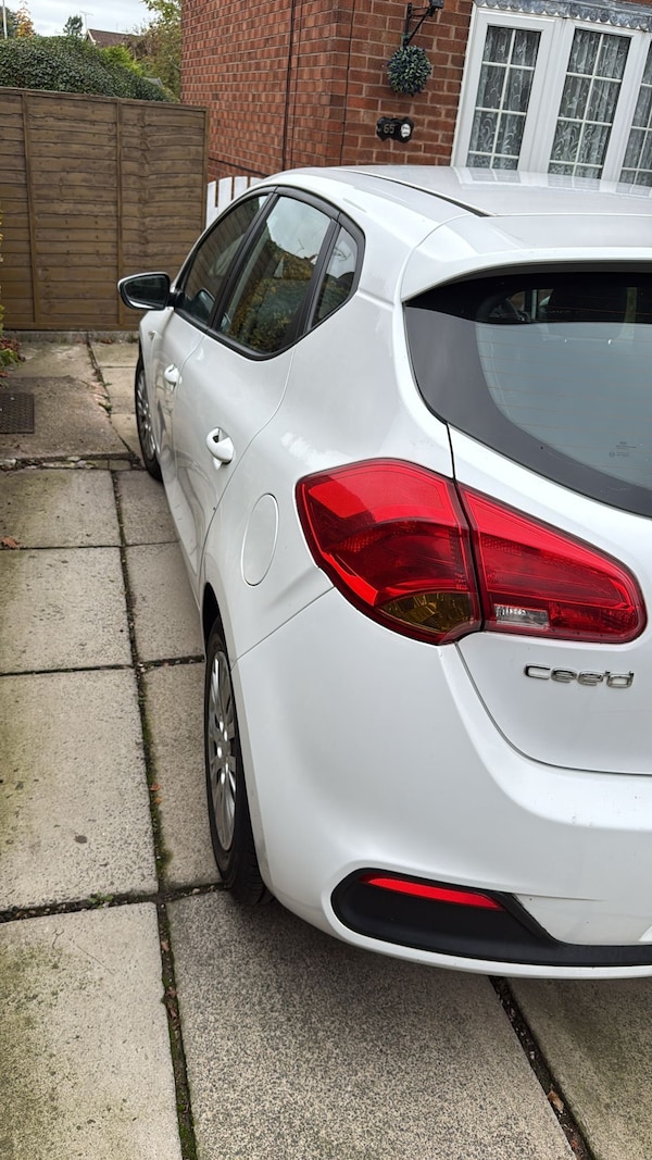 Used Kia Ceed 2015 for sale - 76316959: Photo 4