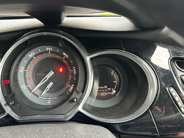 Used DS Automobiles DS 3 2015 for sale - 74967025: Photo 10