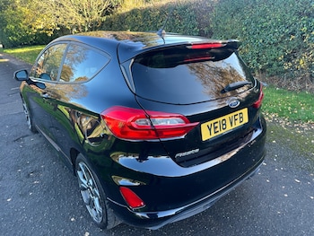 Used Ford Fiesta 2018 for sale - 76444723: Photo