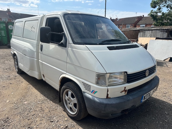 Used Volkswagen Transporter 2000 for sale - 75066529: Photo 1