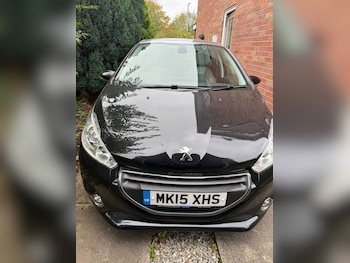 Used Peugeot 208 2015 for sale - 76323875: Photo 3