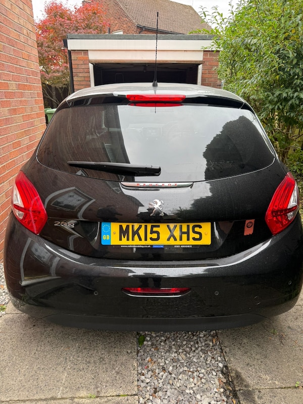 Used Peugeot 208 2015 for sale - 76323875: Photo 4