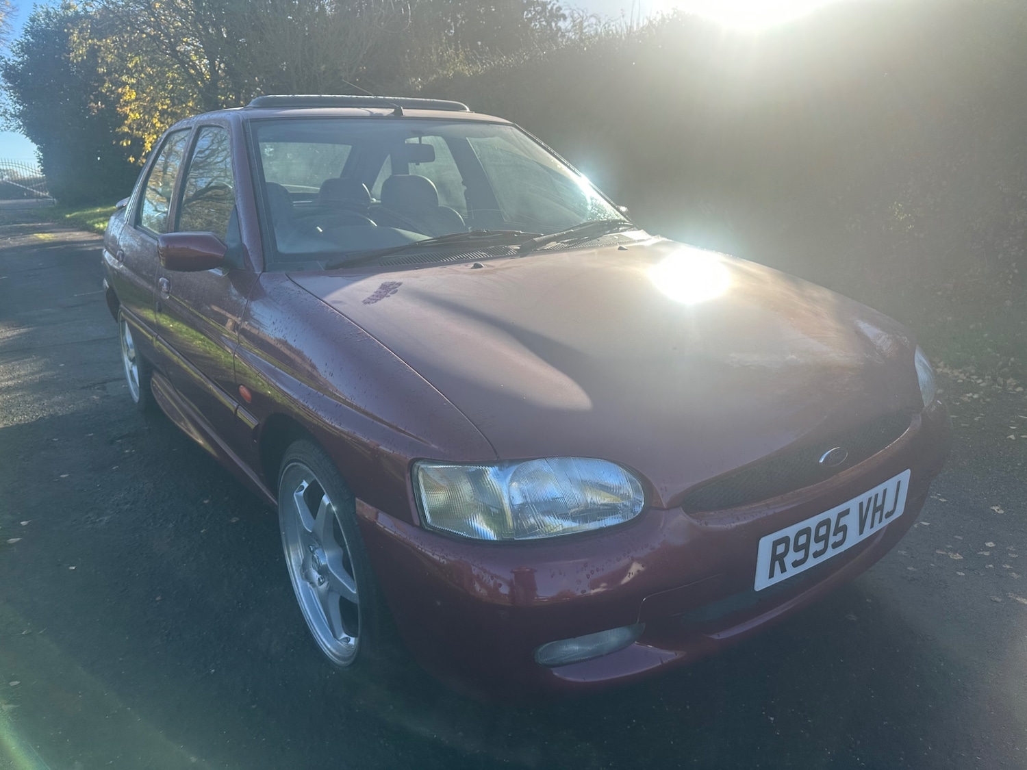 Used Ford Escort 1997 for sale - 76444389: Photo 1