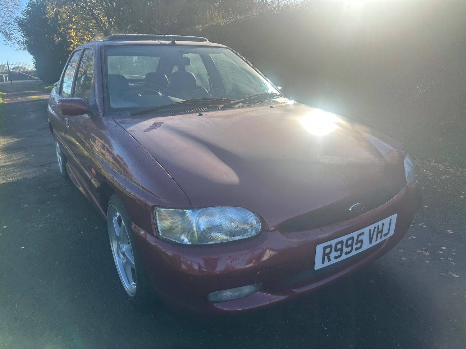 Used Ford Escort 1997 for sale - 76444389: Photo 2