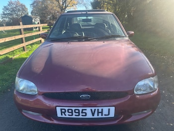 Used Ford Escort 1997 for sale - 76444389: Photo