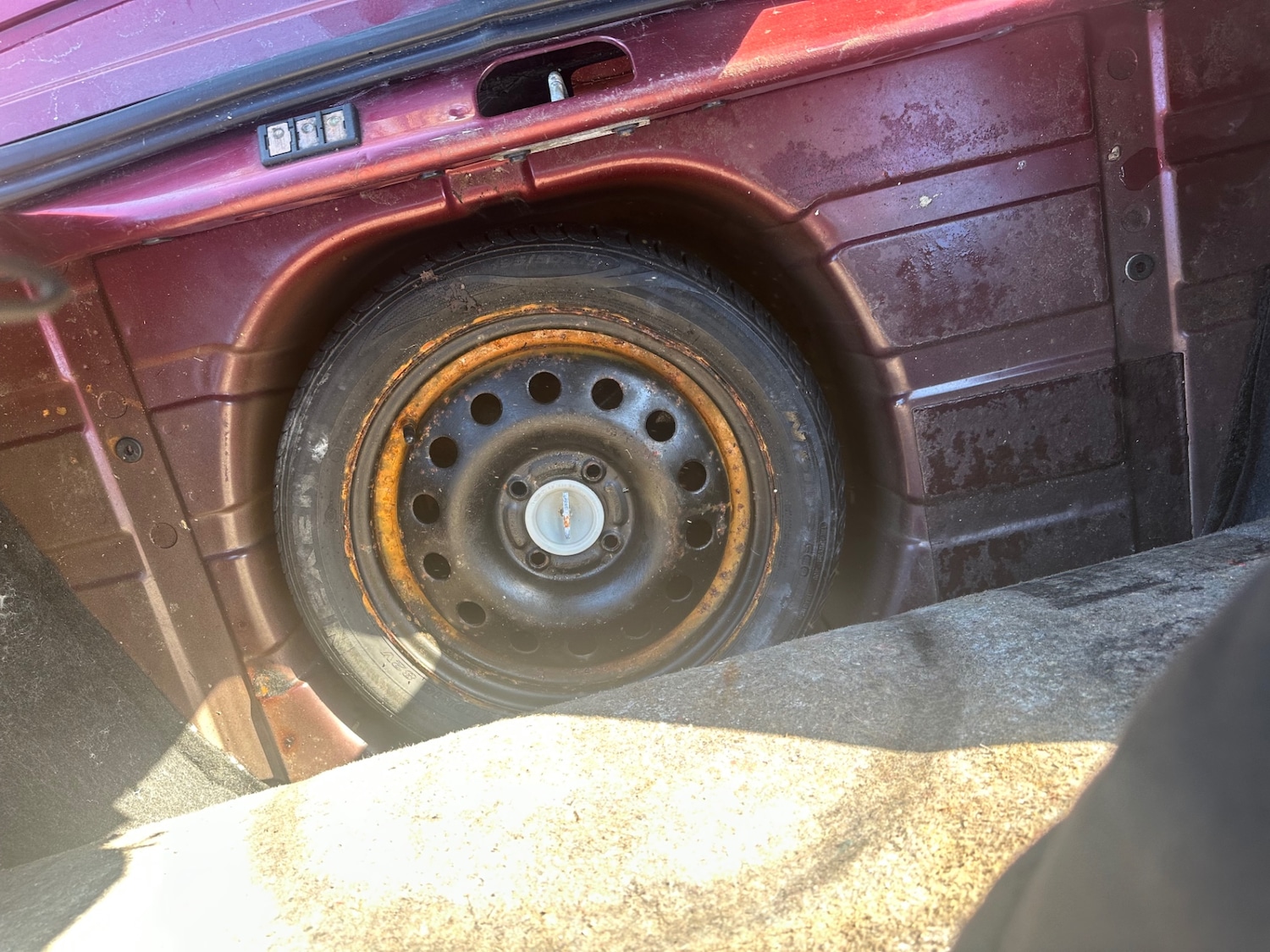 Used Ford Escort 1997 for sale - 76444389: Photo 6