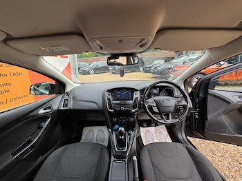 Used Ford Focus 2016 for sale - 75327108: Photo
