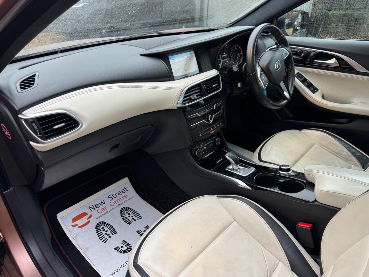 Used Infiniti Q30 2016 for sale - 77278707: Photo 13