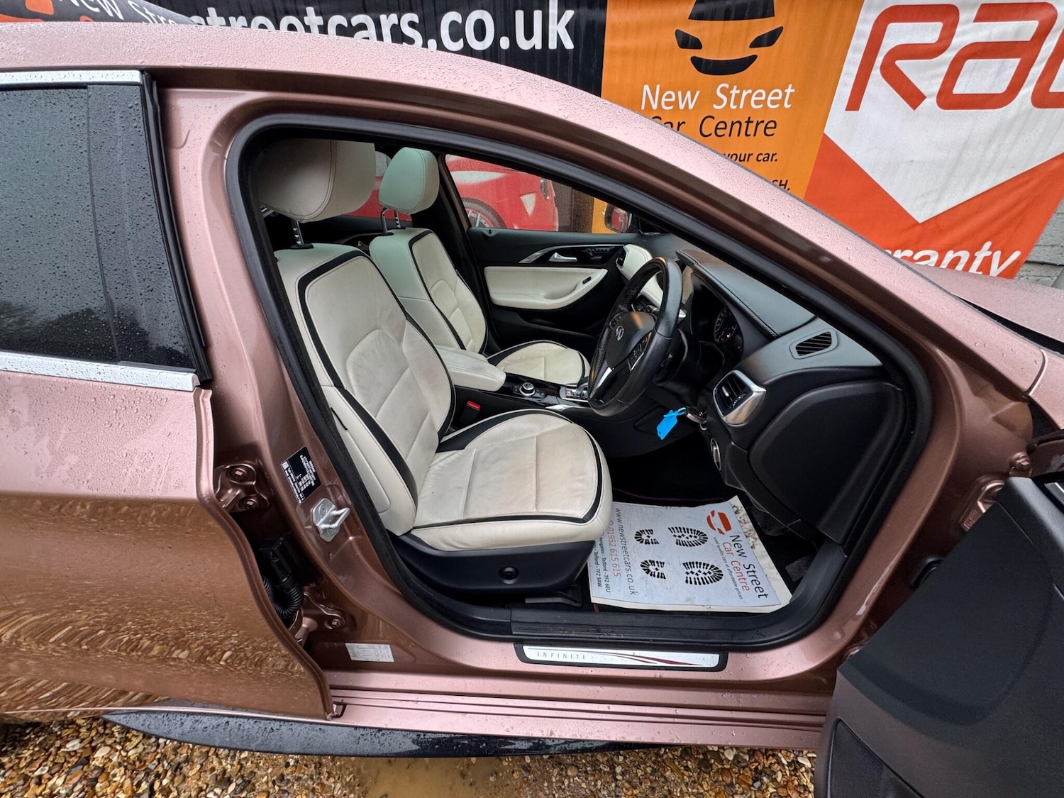 Used Infiniti Q30 2016 for sale - 77278707: Photo 18