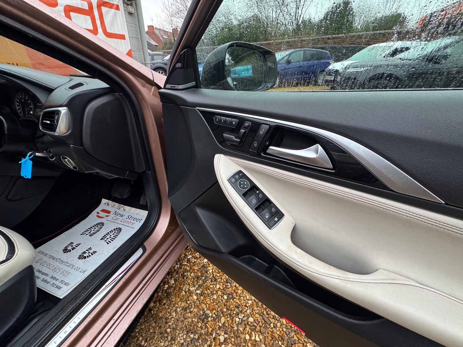 Used Infiniti Q30 2016 for sale - 77278707: Photo 24