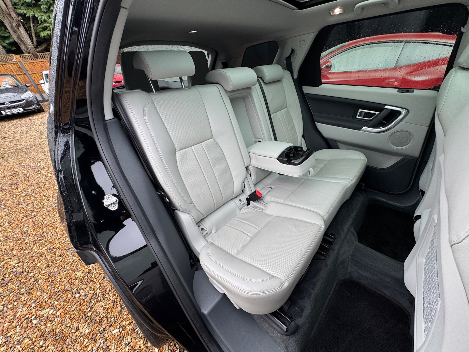 Used Land Rover Discovery Sport 2018 for sale - 76592897: Photo 49