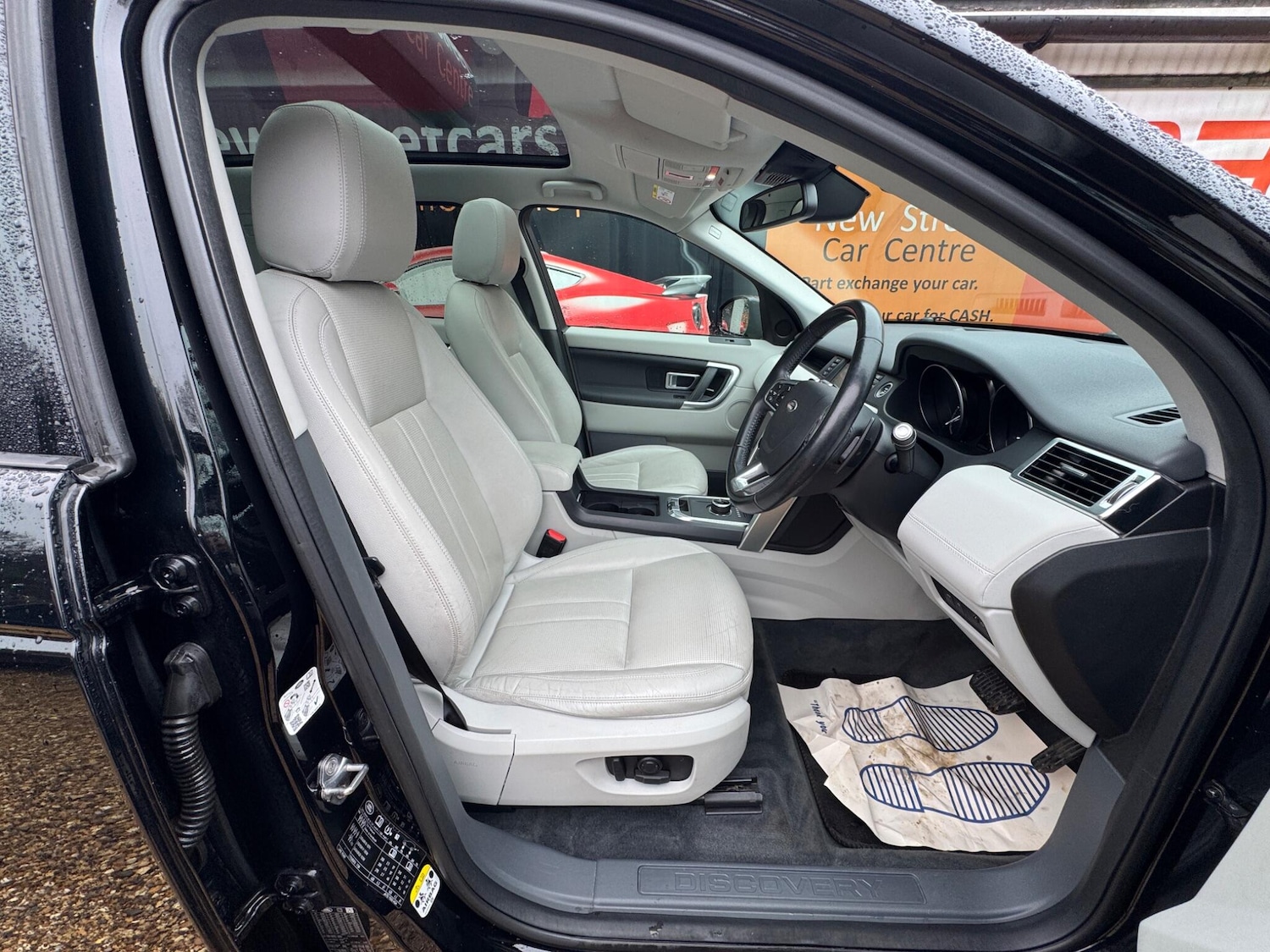 Used Land Rover Discovery Sport 2018 for sale - 76592897: Photo 66