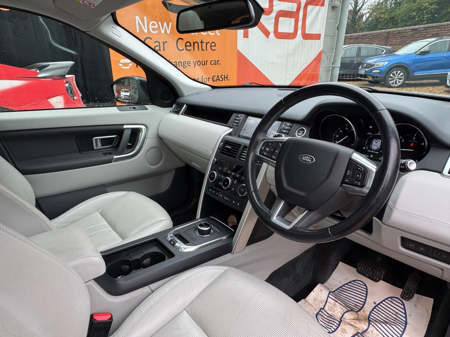 Used Land Rover Discovery Sport 2018 for sale - 76592897: Photo 68