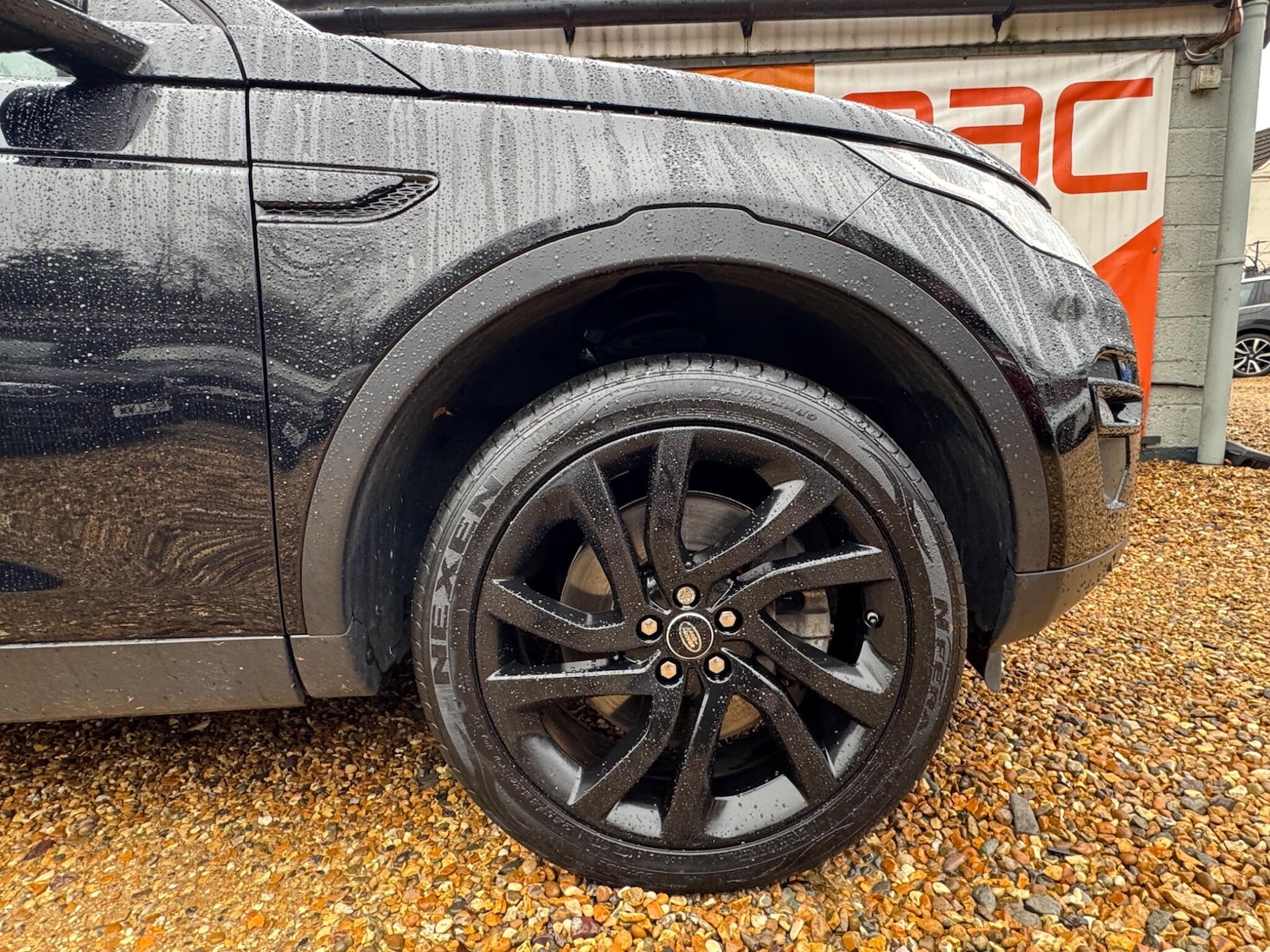 Used Land Rover Discovery Sport 2018 for sale - 76592897: Photo 74