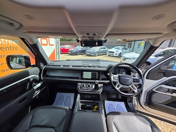 Used Land Rover Defender 110 2020 for sale - 78504044: Photo