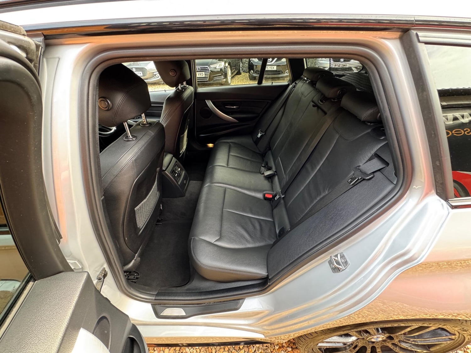 Vehicle 28