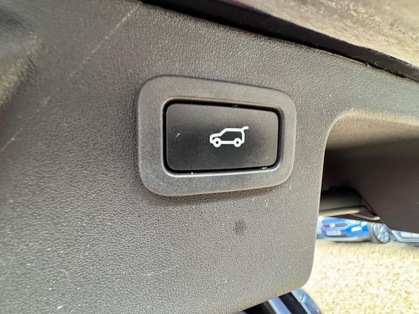 Used Land Rover Discovery Sport 2017 for sale - 76247411: Photo 49