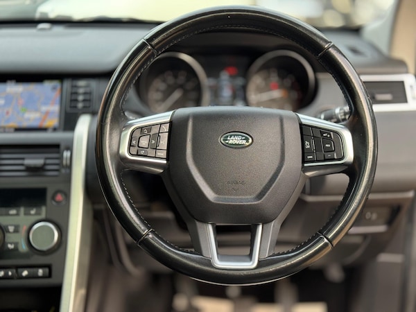 Used Land Rover Discovery Sport 2017 for sale - 76247411: Photo 59
