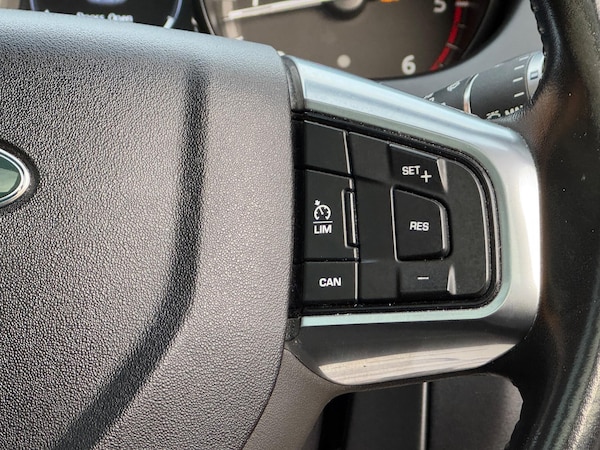Used Land Rover Discovery Sport 2017 for sale - 76247411: Photo 63