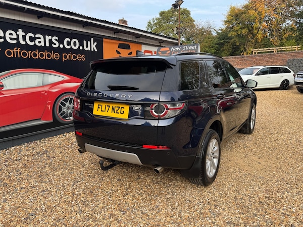 Used Land Rover Discovery Sport 2017 for sale - 76247411: Photo 7