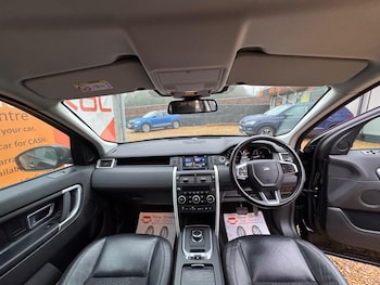 Used Land Rover Discovery Sport 2016 for sale - 77215022: Photo