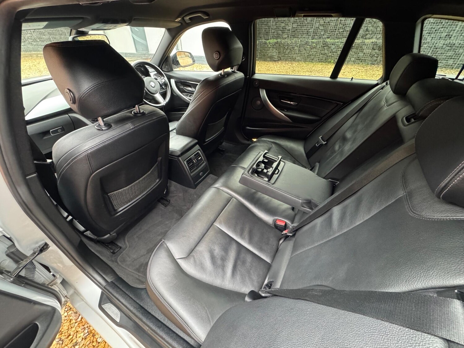 Used BMW 3 Series 2016 for sale - 77440588: Photo 37