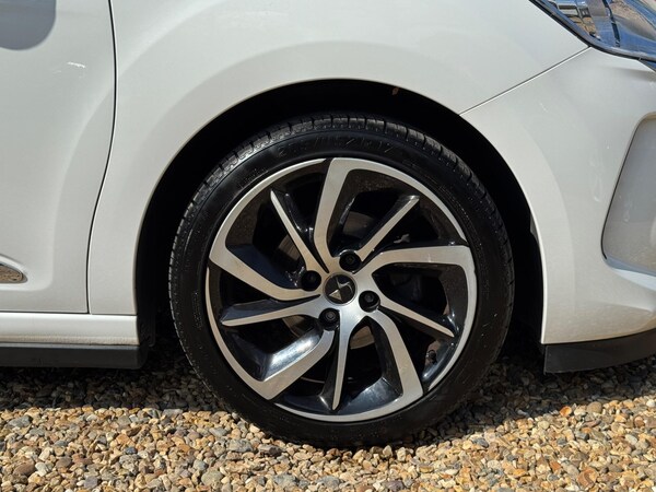 Used DS Automobiles DS 3 2017 for sale - 74465448: Photo 44