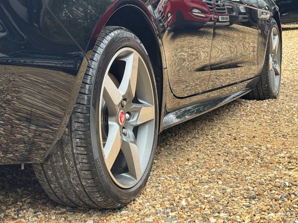 Used Jaguar XE 2018 for sale - 76314560: Photo 17