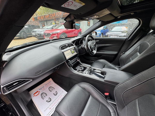 Used Jaguar XE 2018 for sale - 76314560: Photo 37