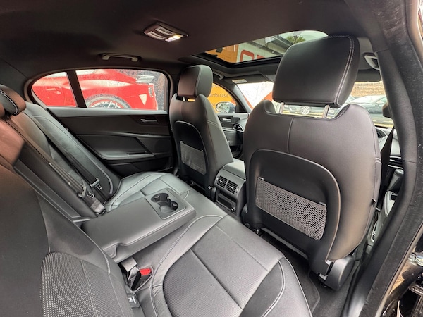 Used Jaguar XE 2018 for sale - 76314560: Photo 47
