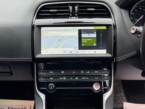 Used Jaguar XE 2018 for sale - 76314560: Photo 53