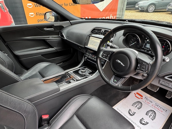 Used Jaguar XE 2018 for sale - 76314560: Photo 59