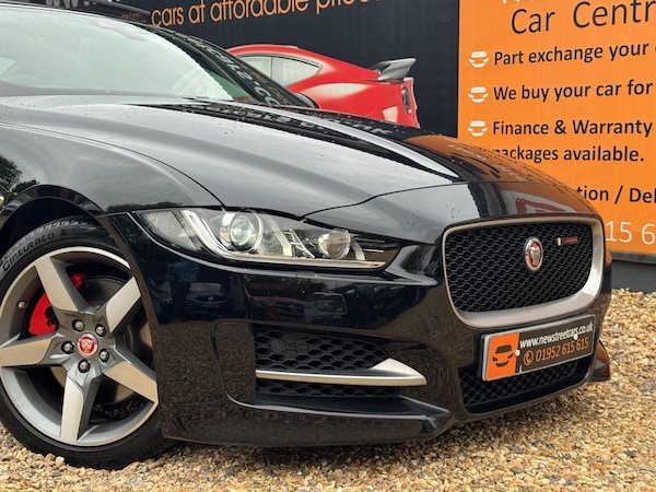 Used Jaguar XE 2018 for sale - 76314560: Photo 73