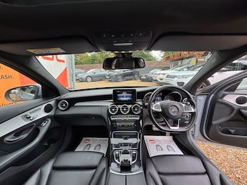 Used Mercedes-Benz C-Class 2015 for sale - 75978920: Photo 2