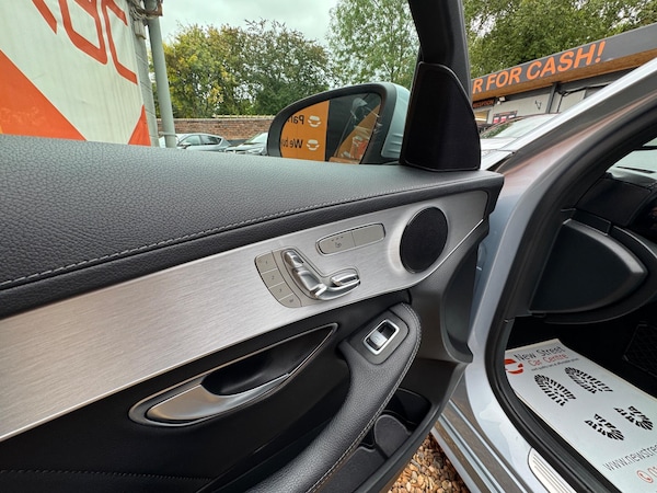 Used Mercedes-Benz C-Class 2015 for sale - 75978920: Photo 31
