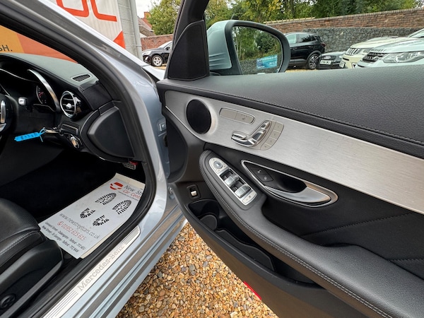 Used Mercedes-Benz C-Class 2015 for sale - 75978920: Photo 43