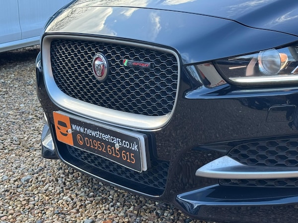 Used Jaguar XE 2018 for sale - 73812113: Photo 30