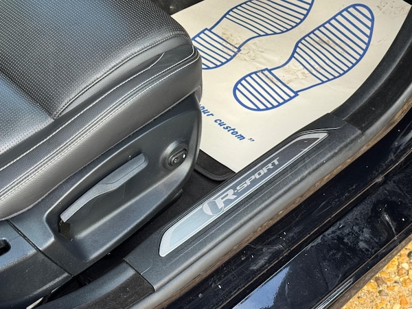 Used Jaguar XE 2018 for sale - 73812113: Photo 52