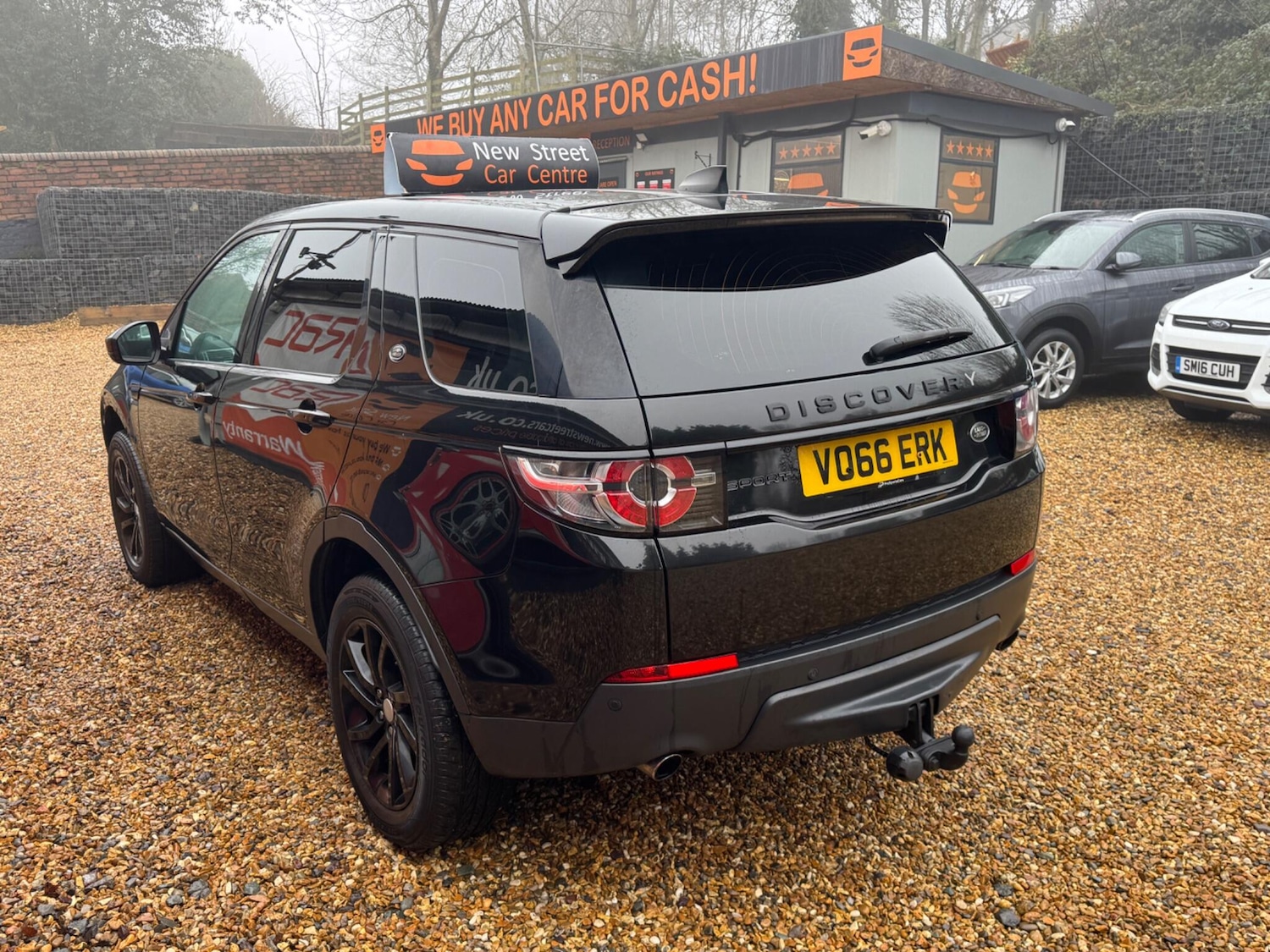 Used Land Rover Discovery Sport 2016 for sale - 77254052: Photo 18