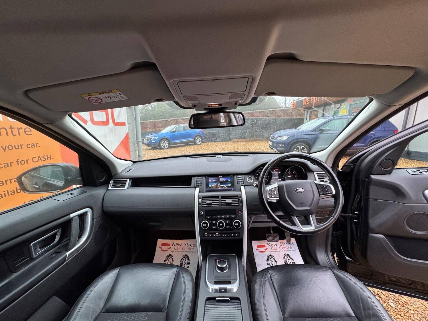 Used Land Rover Discovery Sport 2016 for sale - 77254052: Photo 2