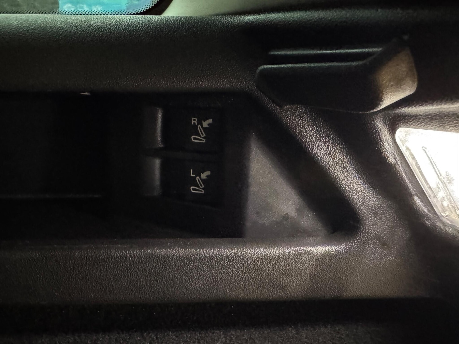 Used Land Rover Discovery Sport 2016 for sale - 77254052: Photo 34