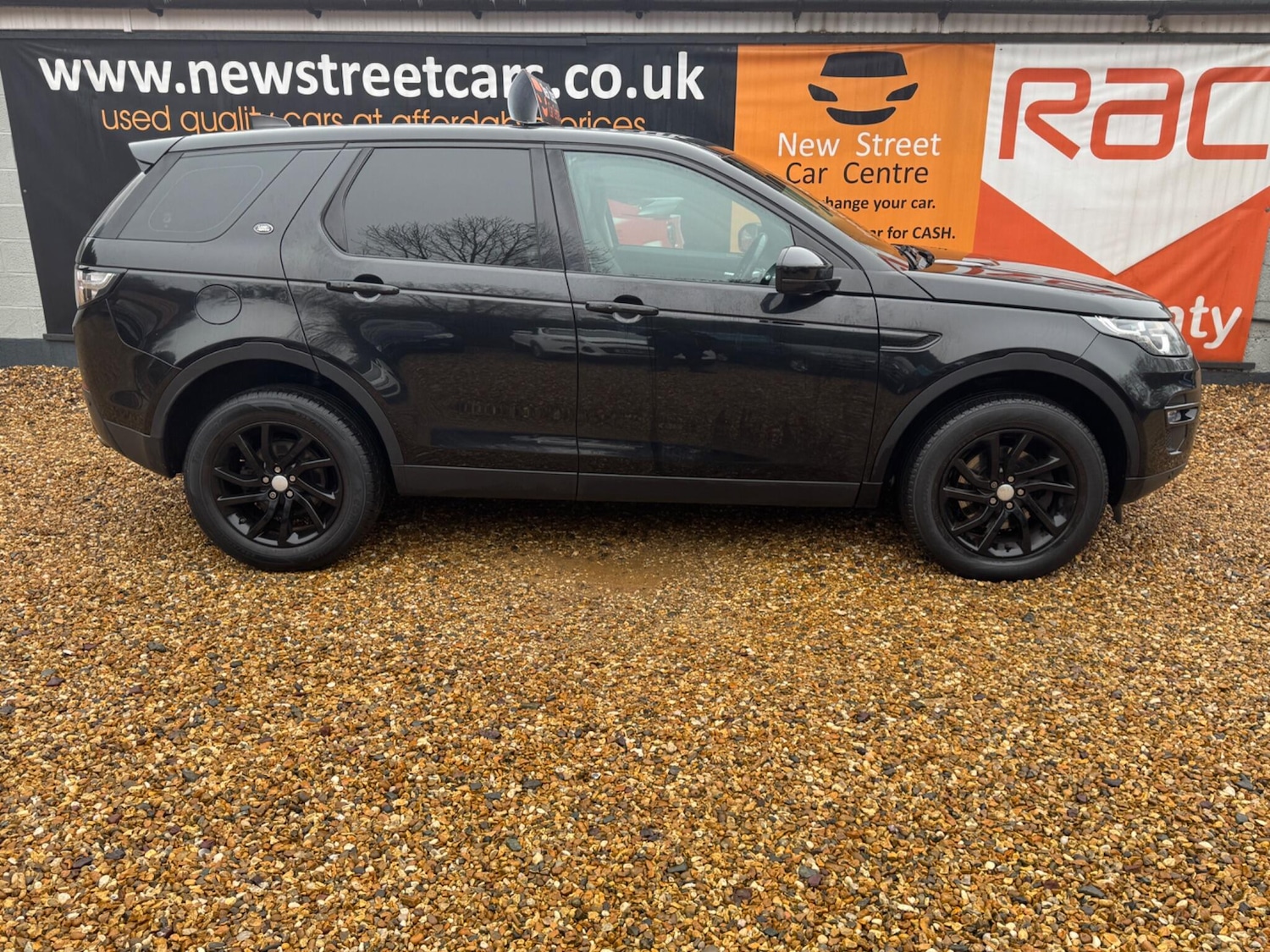 Used Land Rover Discovery Sport 2016 for sale - 77254052: Photo 7
