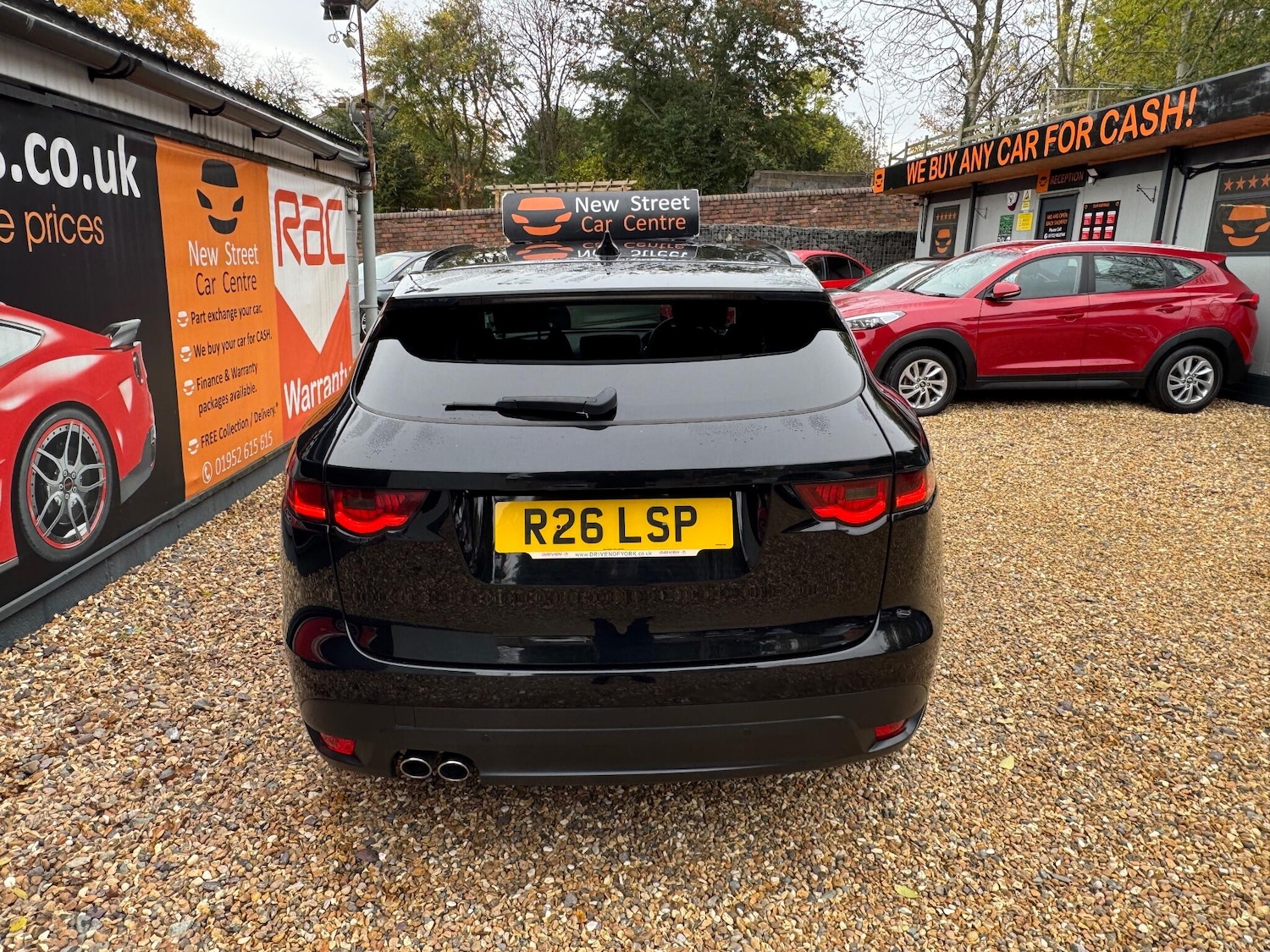 Used Jaguar F-Pace 2017 for sale - 76422922: Photo 11