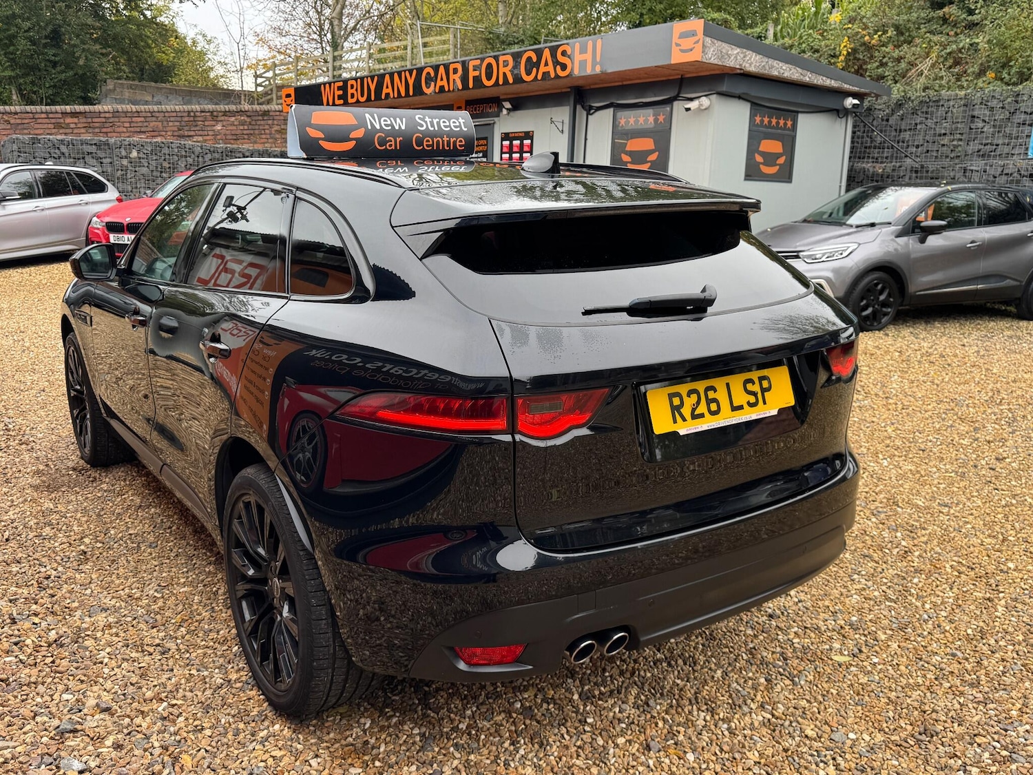 Used Jaguar F-Pace 2017 for sale - 76422922: Photo 16